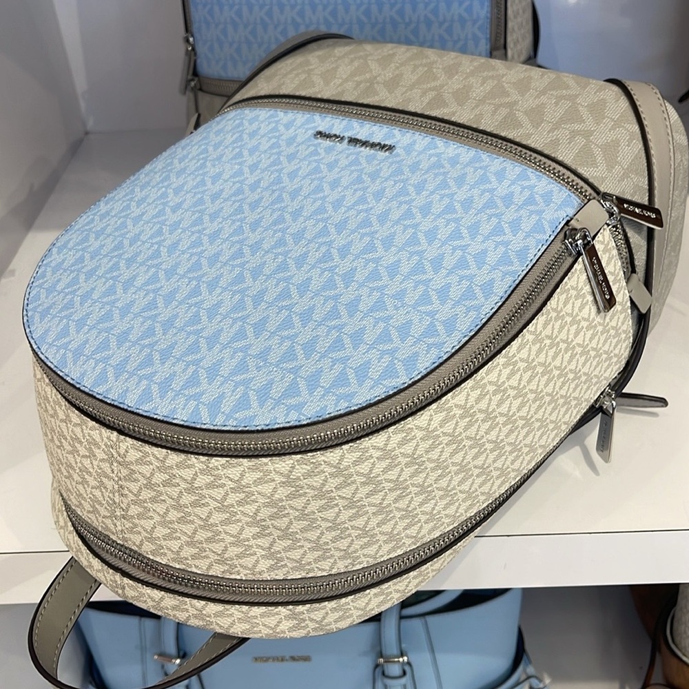 MICHAEL KORS Rhea Medium Zip Color-Block Signature Logo Backpack
LT SKY MLT
NWT - Picture 9 of 16